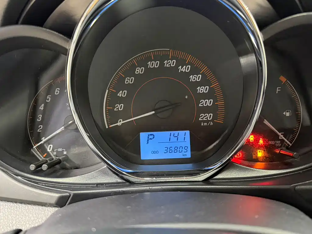 TOYOTA YARIS L ZHIXUAN