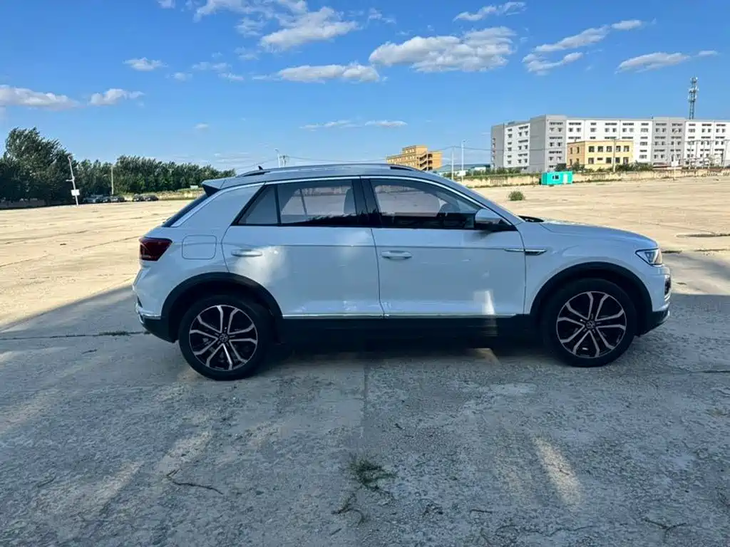 Volkswagen T-Roc — миниатюра 4