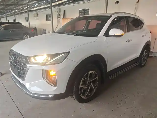 HYUNDAI TUCSON 2020