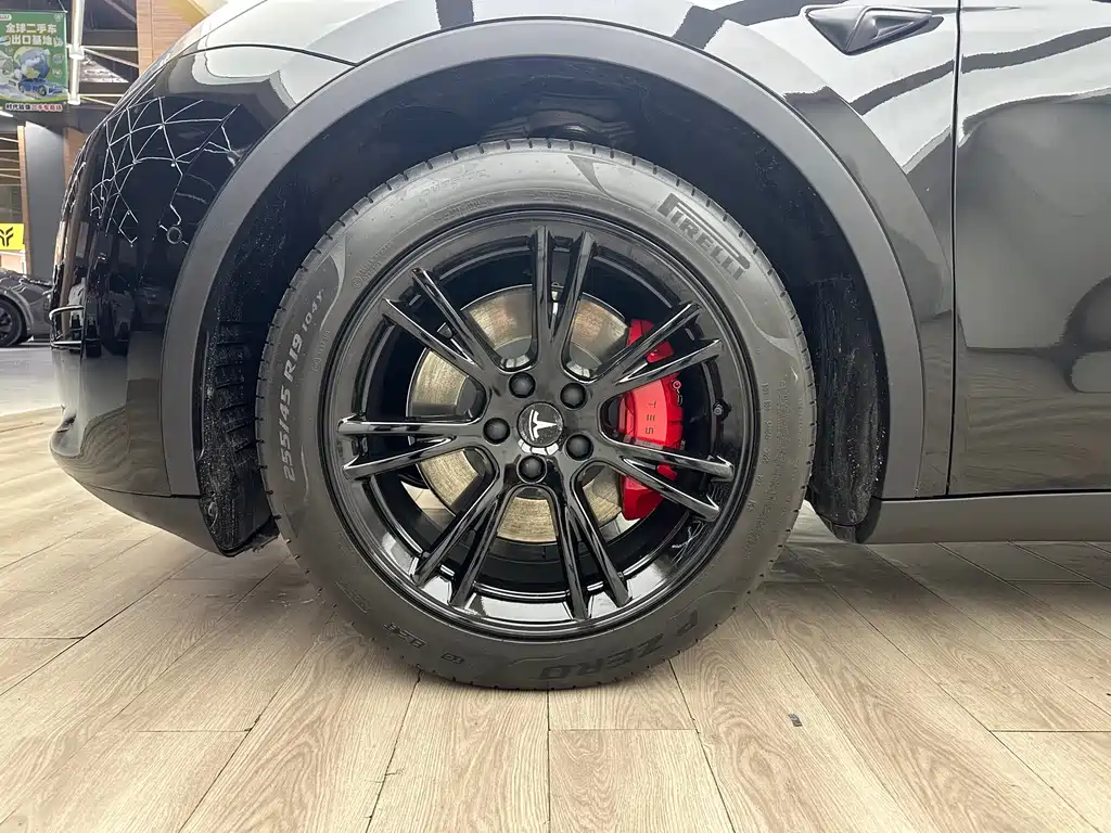 Tesla Model Y — фотографии объявления, Фото 14