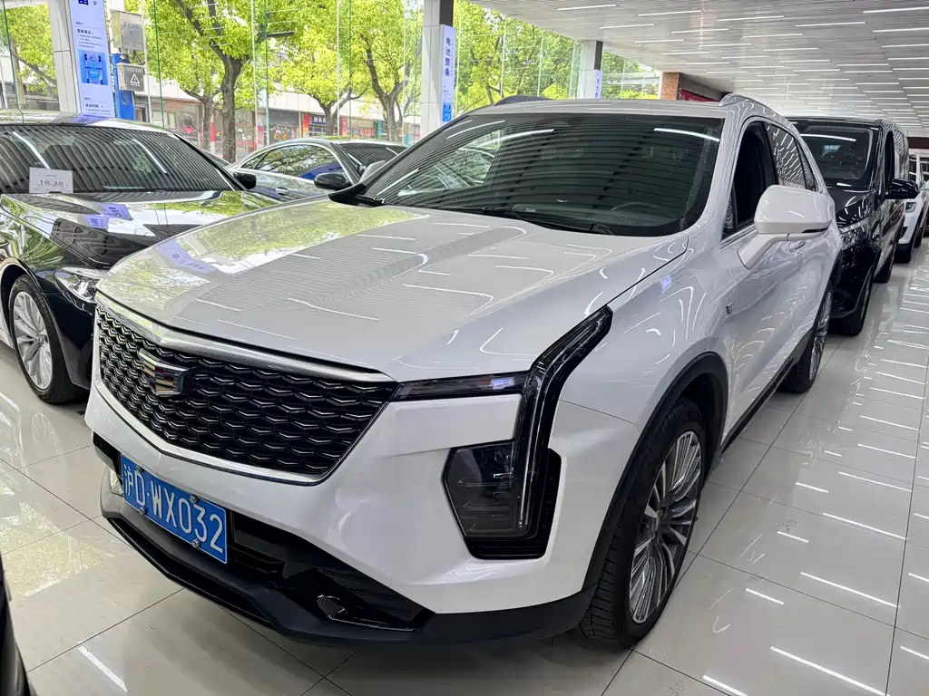 Cadillac XT4 2023