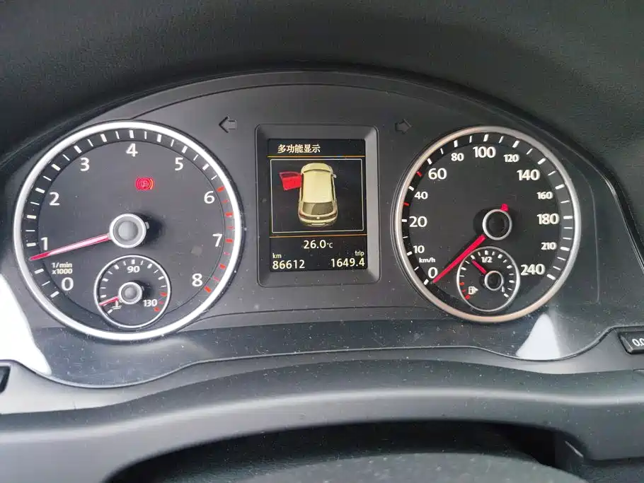Volkswagen Tiguan — миниатюра 14