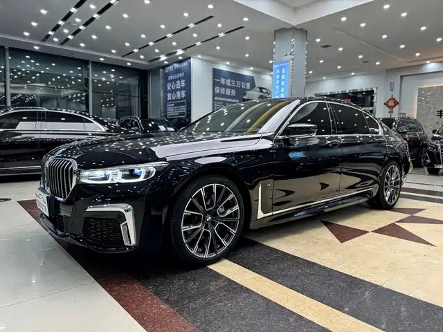 BMW 7 SERIES