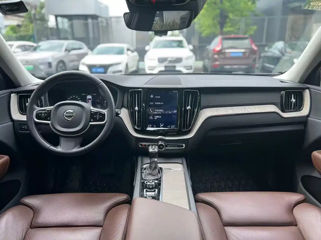 Volvo XC60 2020 T5 Luxury