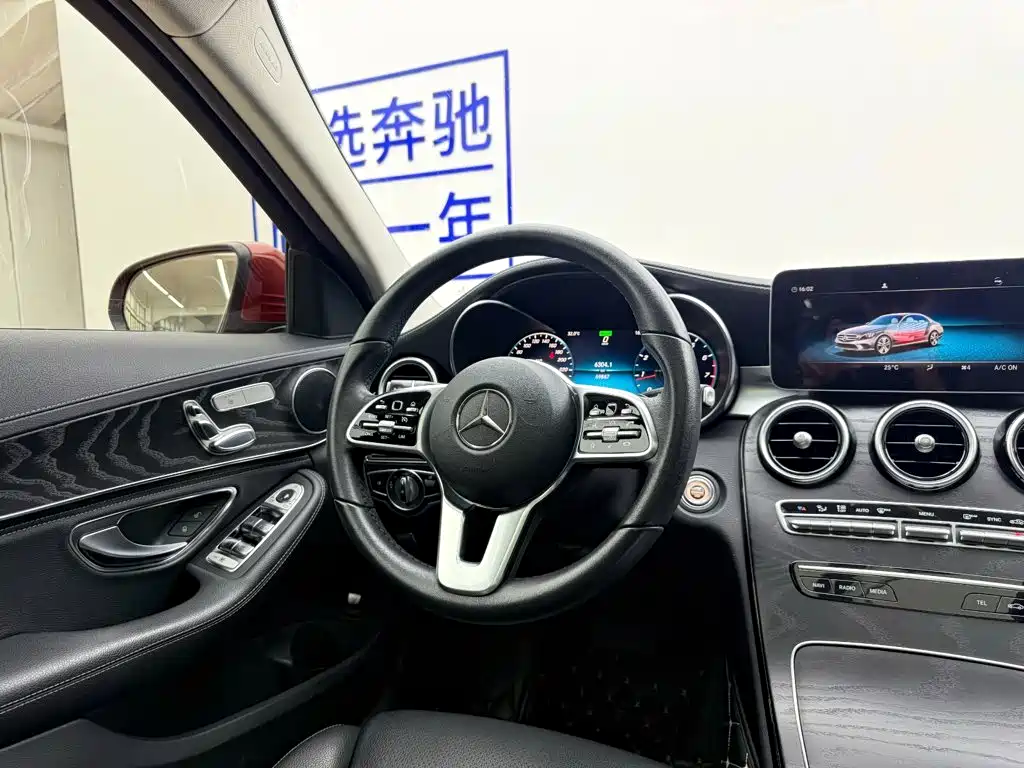 Mercedes-Benz C-Class — миниатюра 18