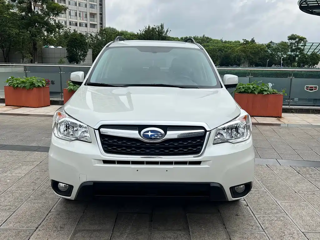 Subaru Forester 2013 2.0i AT Luxury