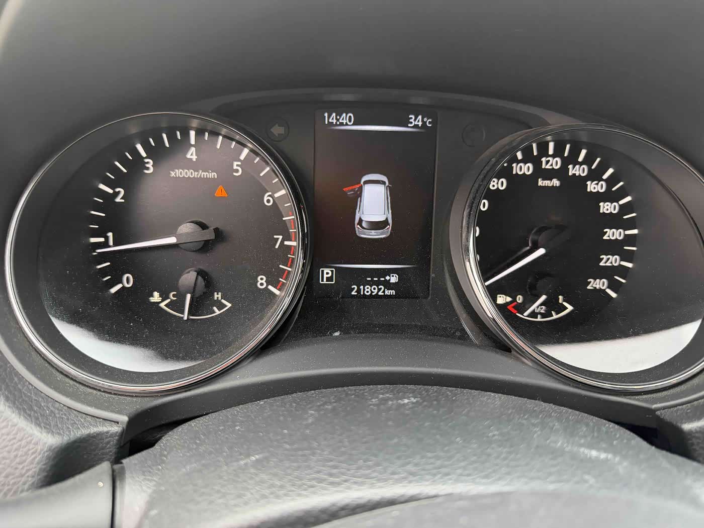 Nissan X-Trail 2.0 л 2024 г. Чёрный, пробег 22000 км