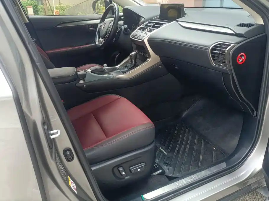 Lexus NX — миниатюра 7