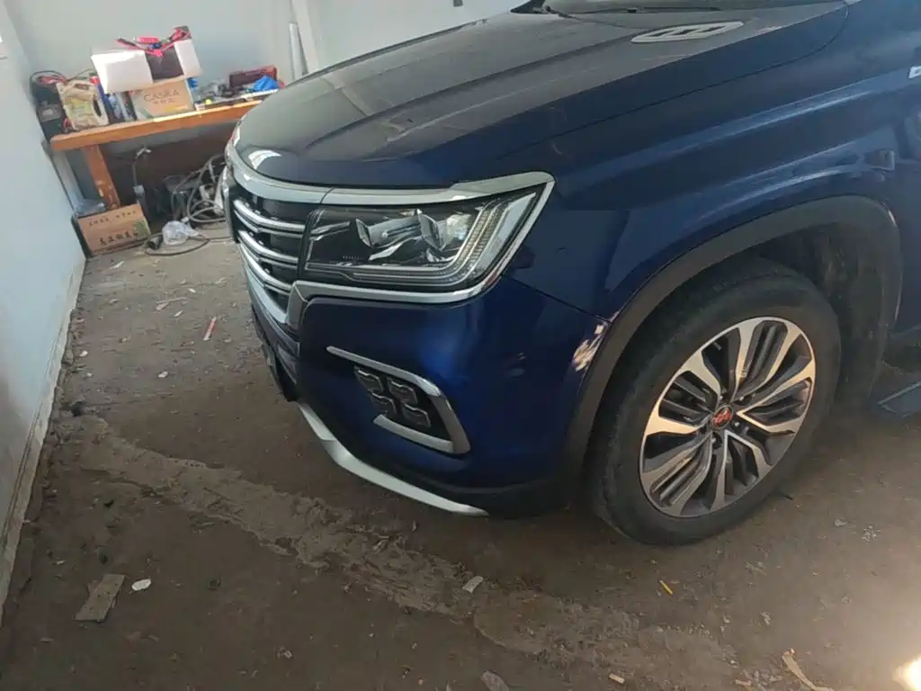 Roewe RX8 — миниатюра 24