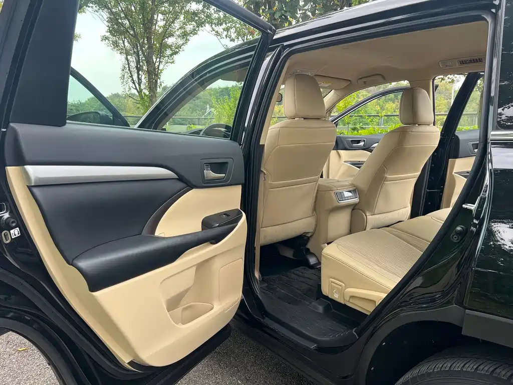 Toyota Highlander — миниатюра 8