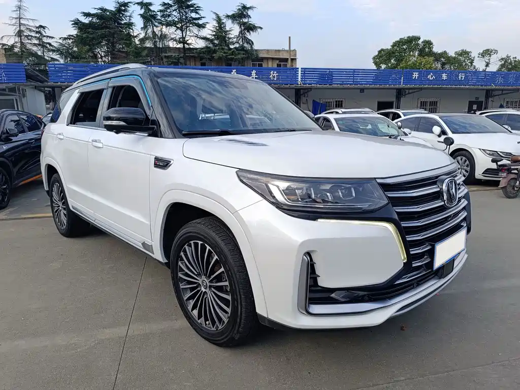 Changan CS95 — миниатюра 3