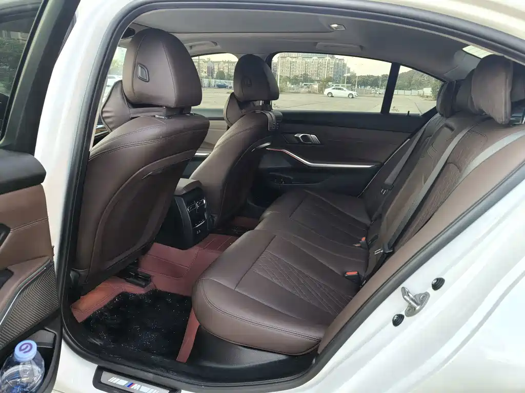 BMW 3 Series — миниатюра 10