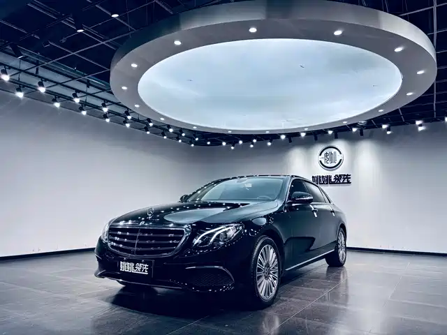 MERCEDES BENZ E CLASS