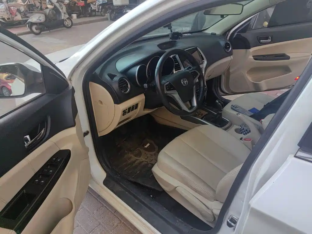 Changan Eado — миниатюра 17