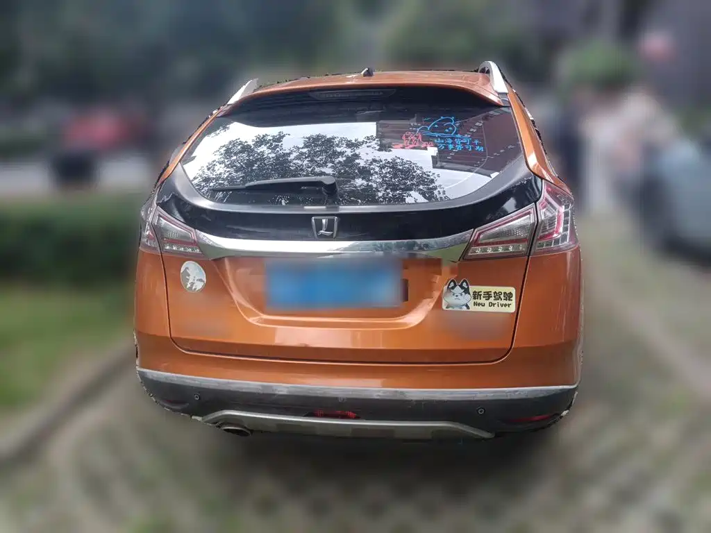 Luxgen U6 — миниатюра 5