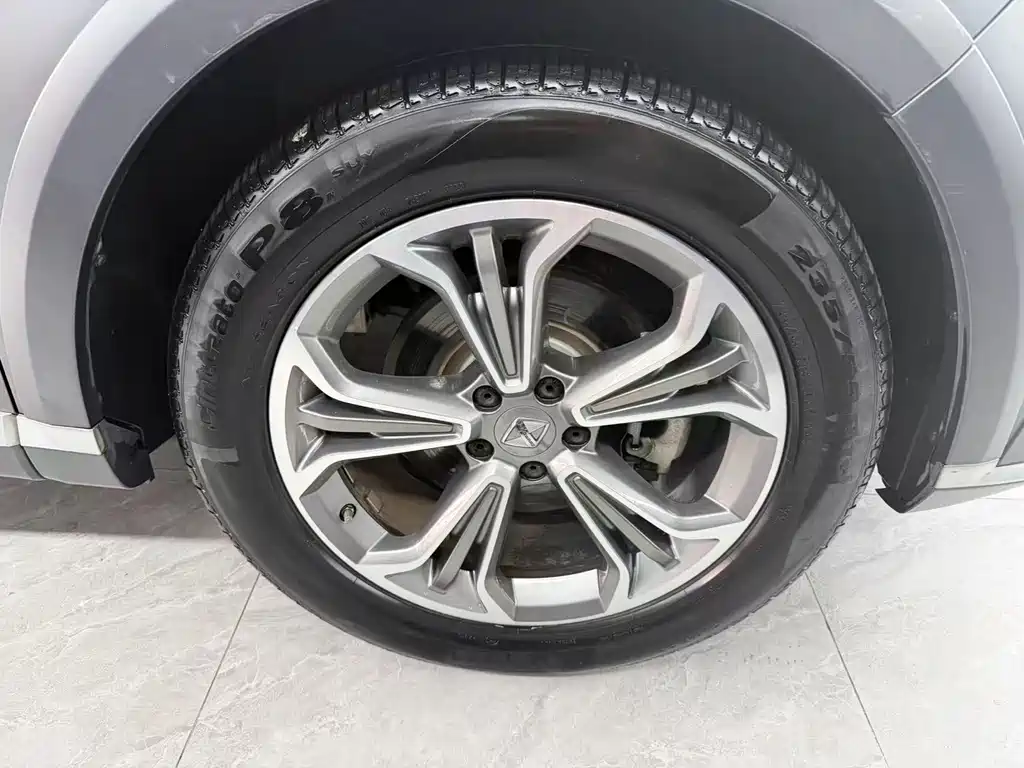 Borgward BX7 — миниатюра 24