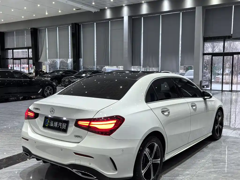 MERCEDES-BENZ A CLASS