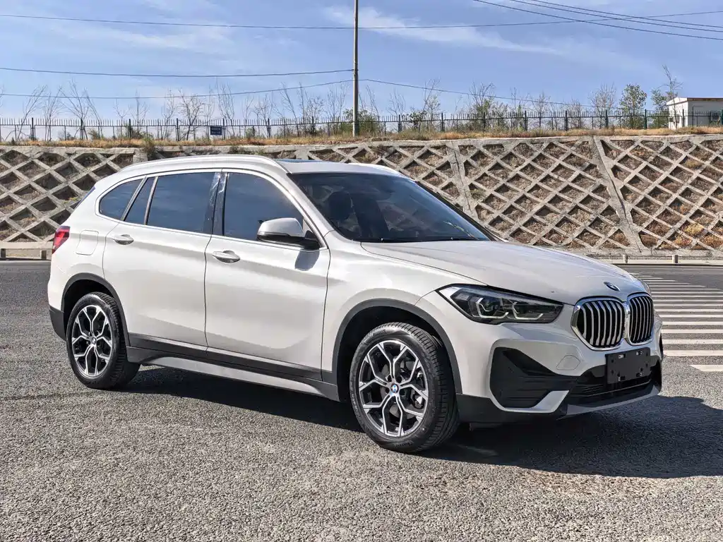 BMW X1 2022 sDrive25Li Lead