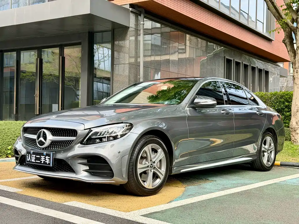 Mercedes-Benz C-Class 2019