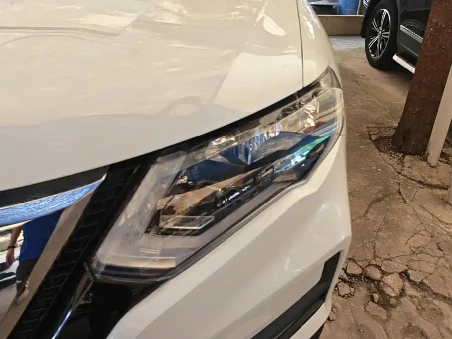 Nissan X-Trail — миниатюра 5