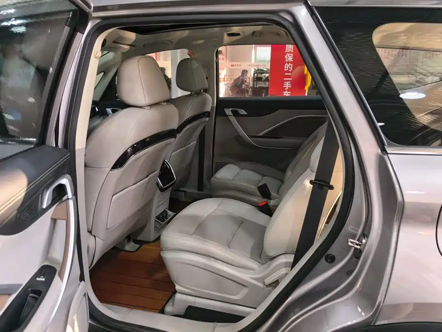 Geely Jia Ji New Energy — миниатюра 11