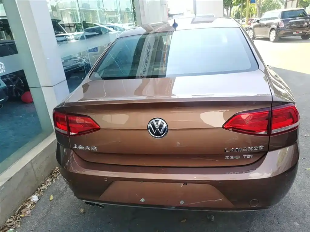 Volkswagen Lamando 2015 280TSI DSG Comfort
