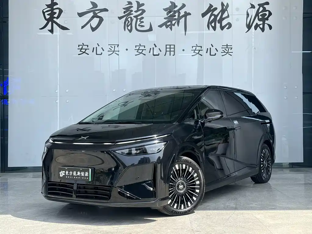 XPeng X9 2025