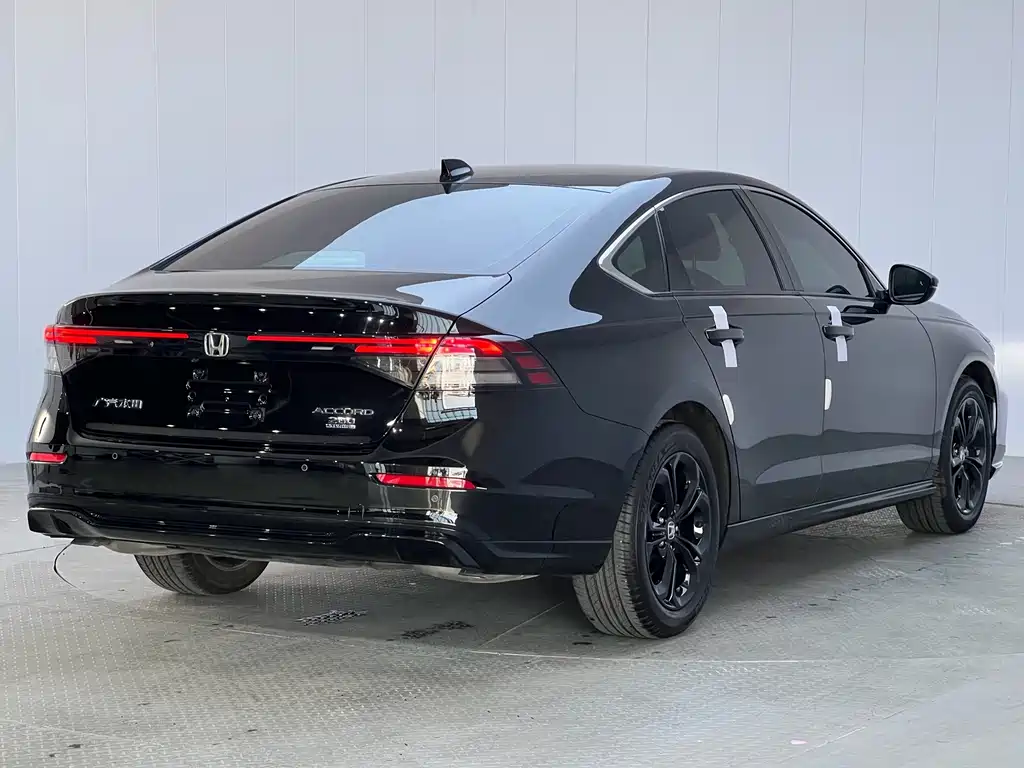 Honda Accord — миниатюра 16