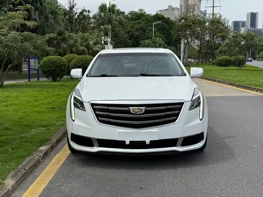 Cadillac XTS 2018 28T