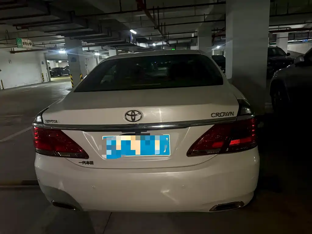 Toyota Crown 2012 2.5L Royal