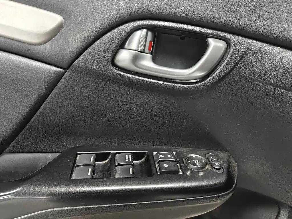 Honda Civic — миниатюра 4