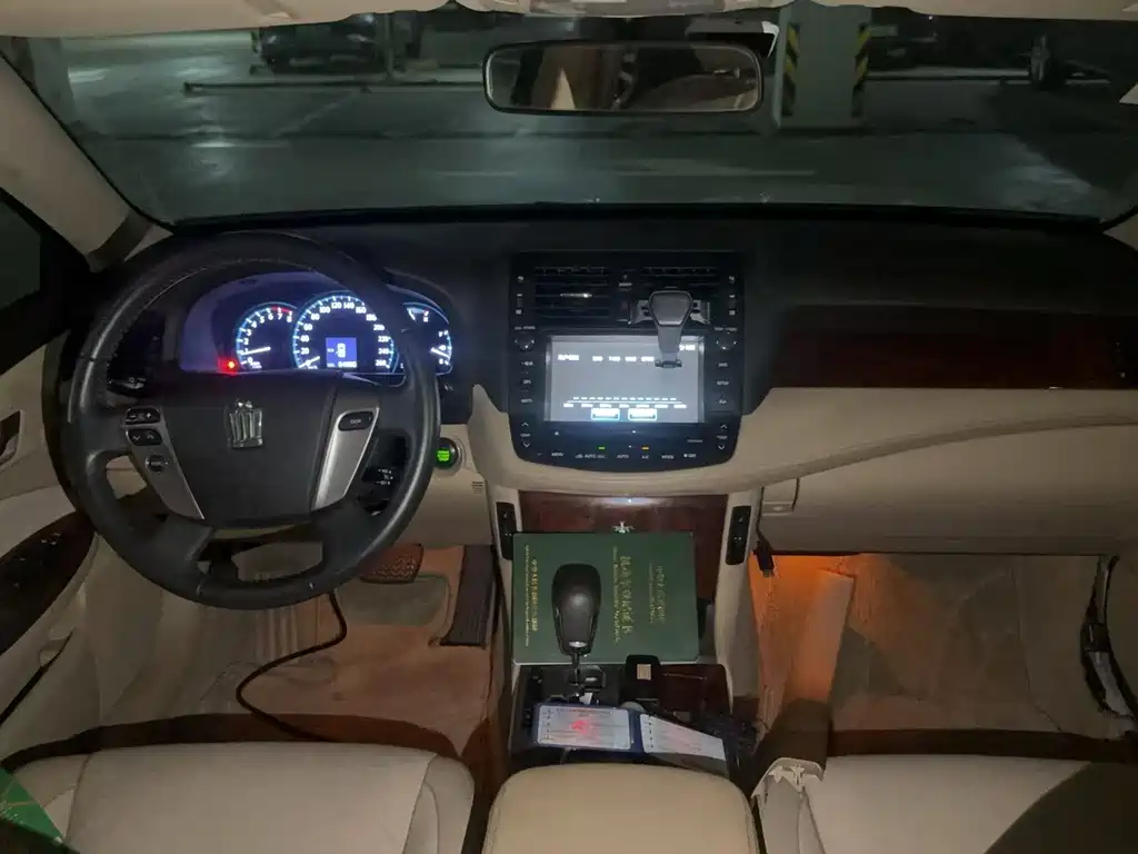 Toyota Crown 2012 2.5L Royal