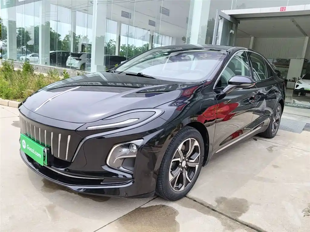 Hongqi Hongqi E-QM5 2023