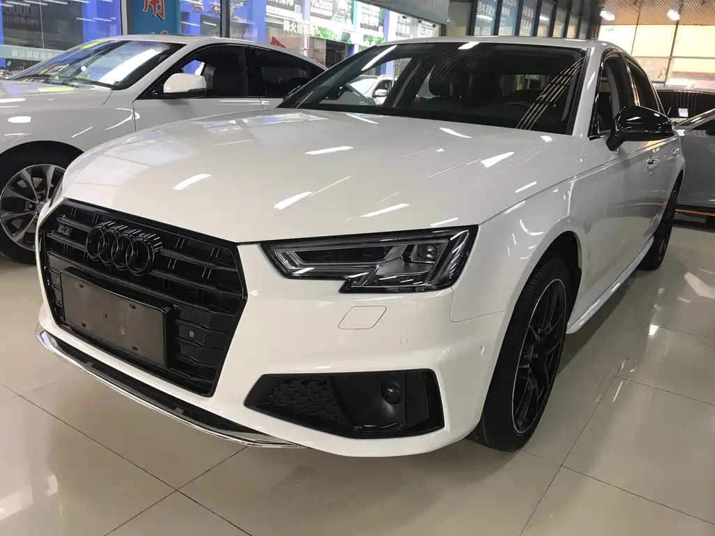 Audi A4L 2020