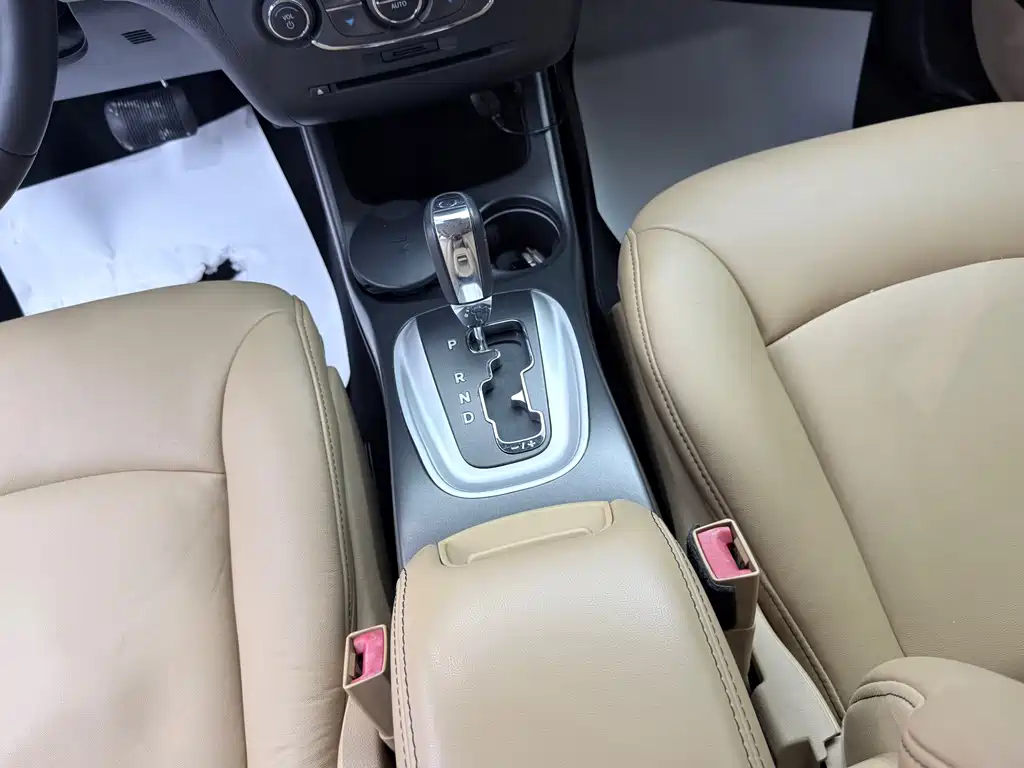 Dodge Journey — миниатюра 20