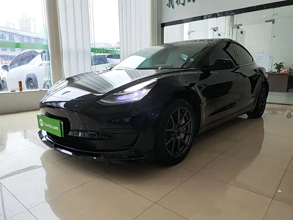 Tesla Model 3 2020