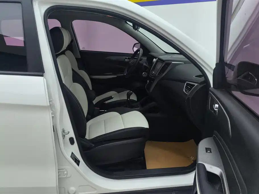 Changan CS35 2017 1.6L MT Luxury