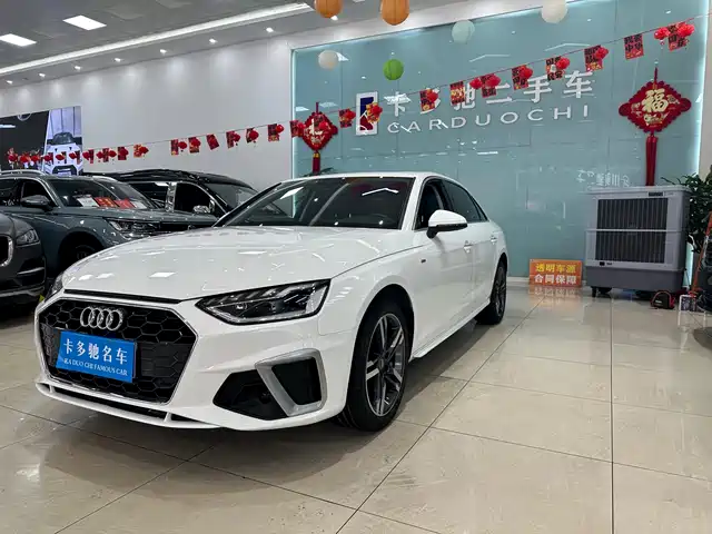 AUDI  A4L 2021
