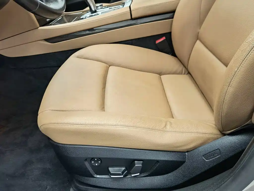 BMW 7 Series — миниатюра 20