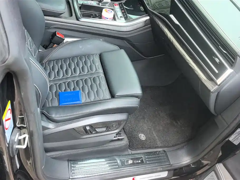 Audi Q8 2021 55 TFSI Luxury