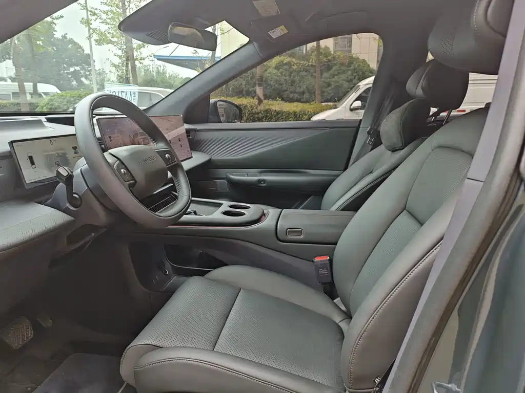 Nissan NX8 — миниатюра 10