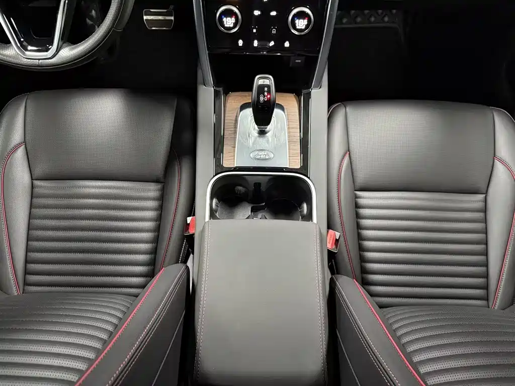 LAND ROVER DISCOVER SPORTS