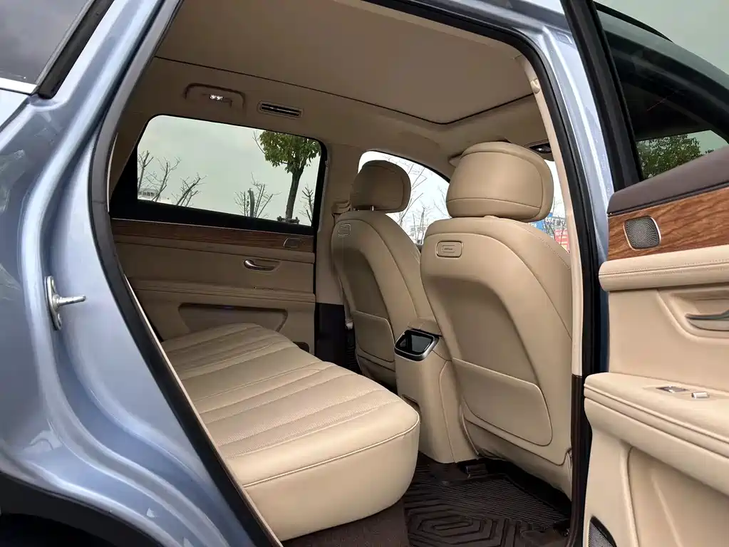 AITO ASK THE WORLD M7