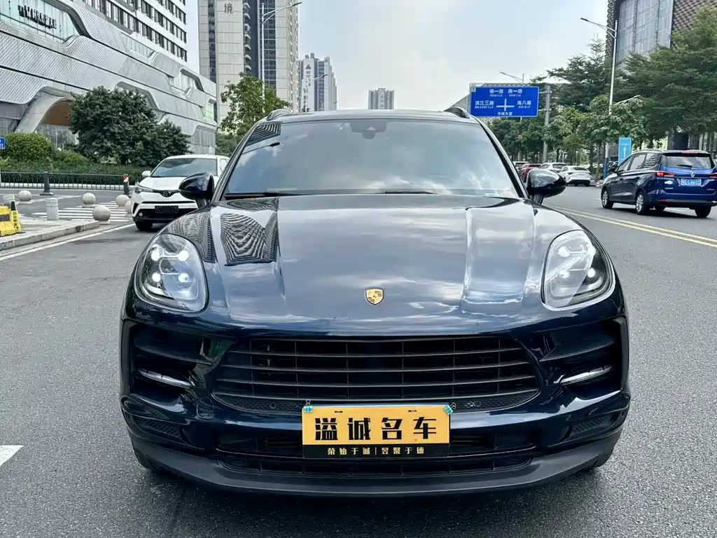 Porsche Macan — миниатюра 2