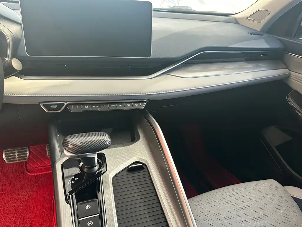 Geely Preface 2023 2.0TD Luxury