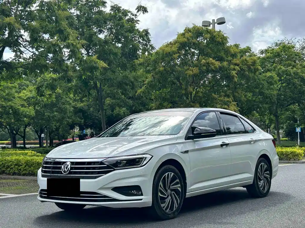 Volkswagen Sagitar 2021