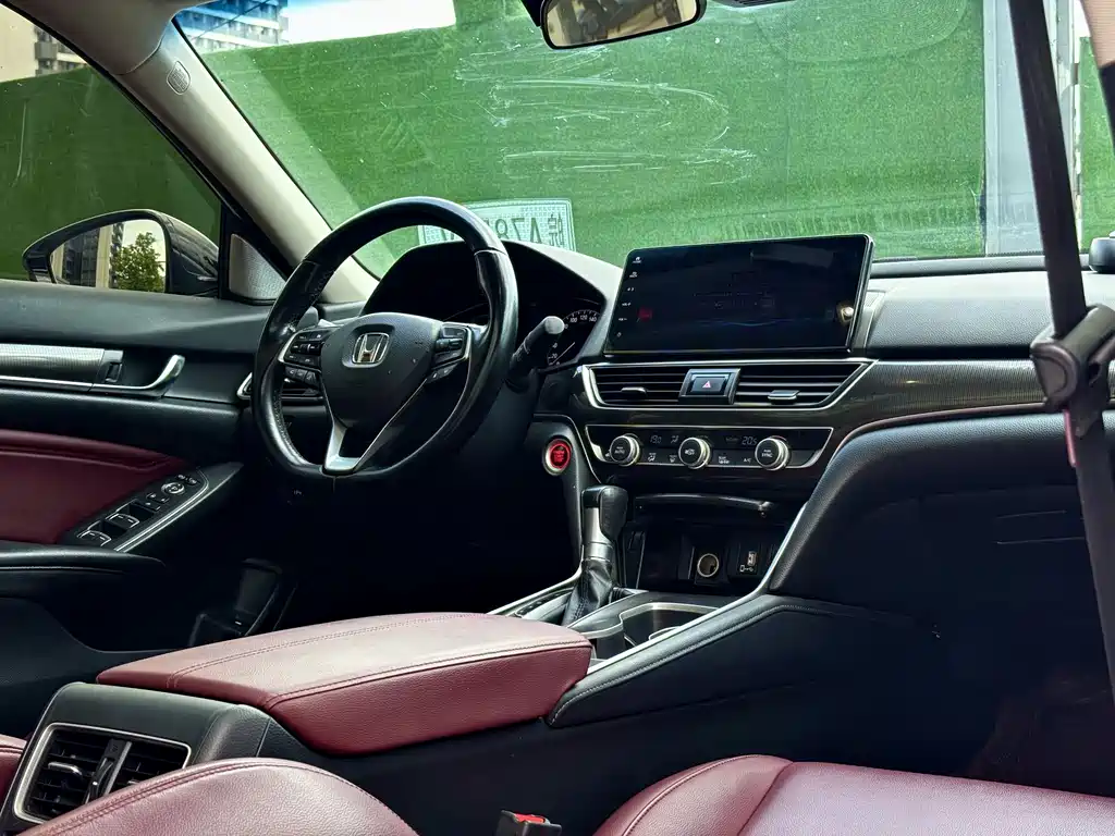 Honda Accord — миниатюра 11