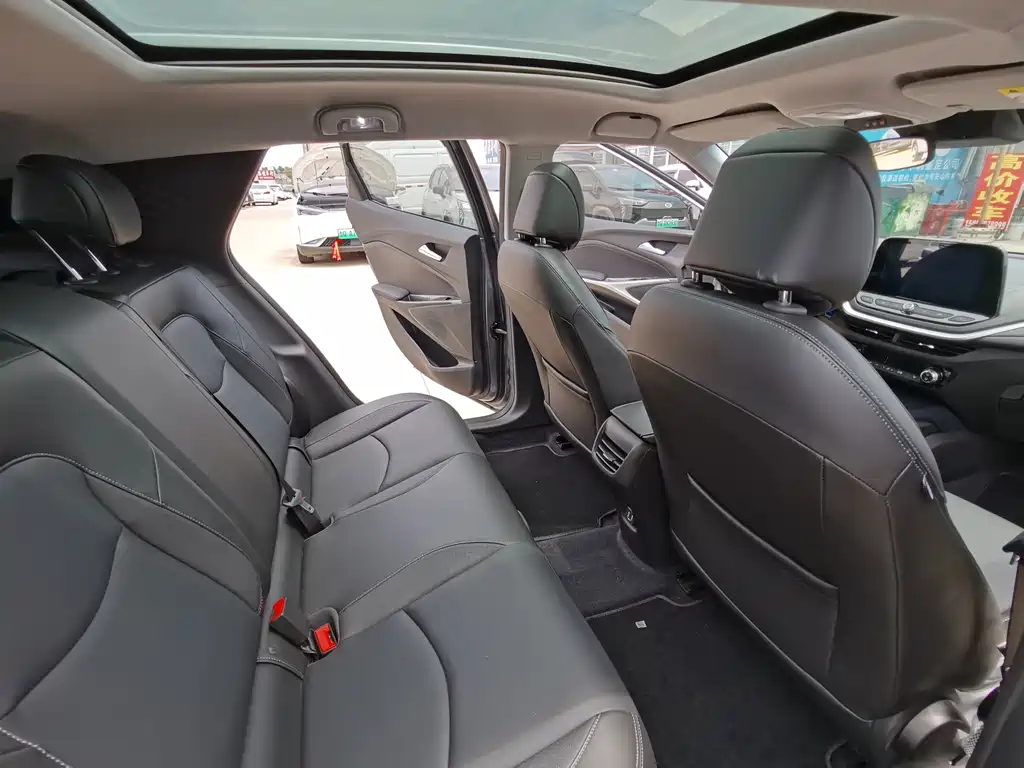 Chevrolet Menlo — миниатюра 14