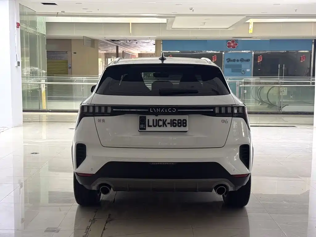 Lynk & Co 06 — миниатюра 4