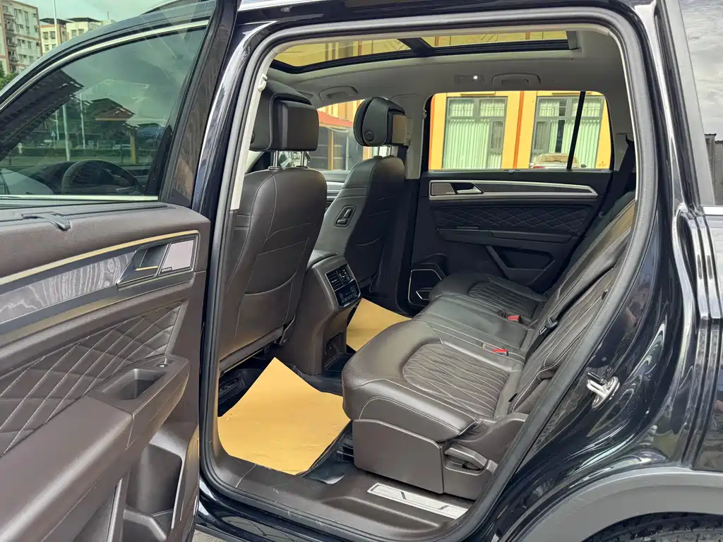 Volkswagen Teramont — миниатюра 9